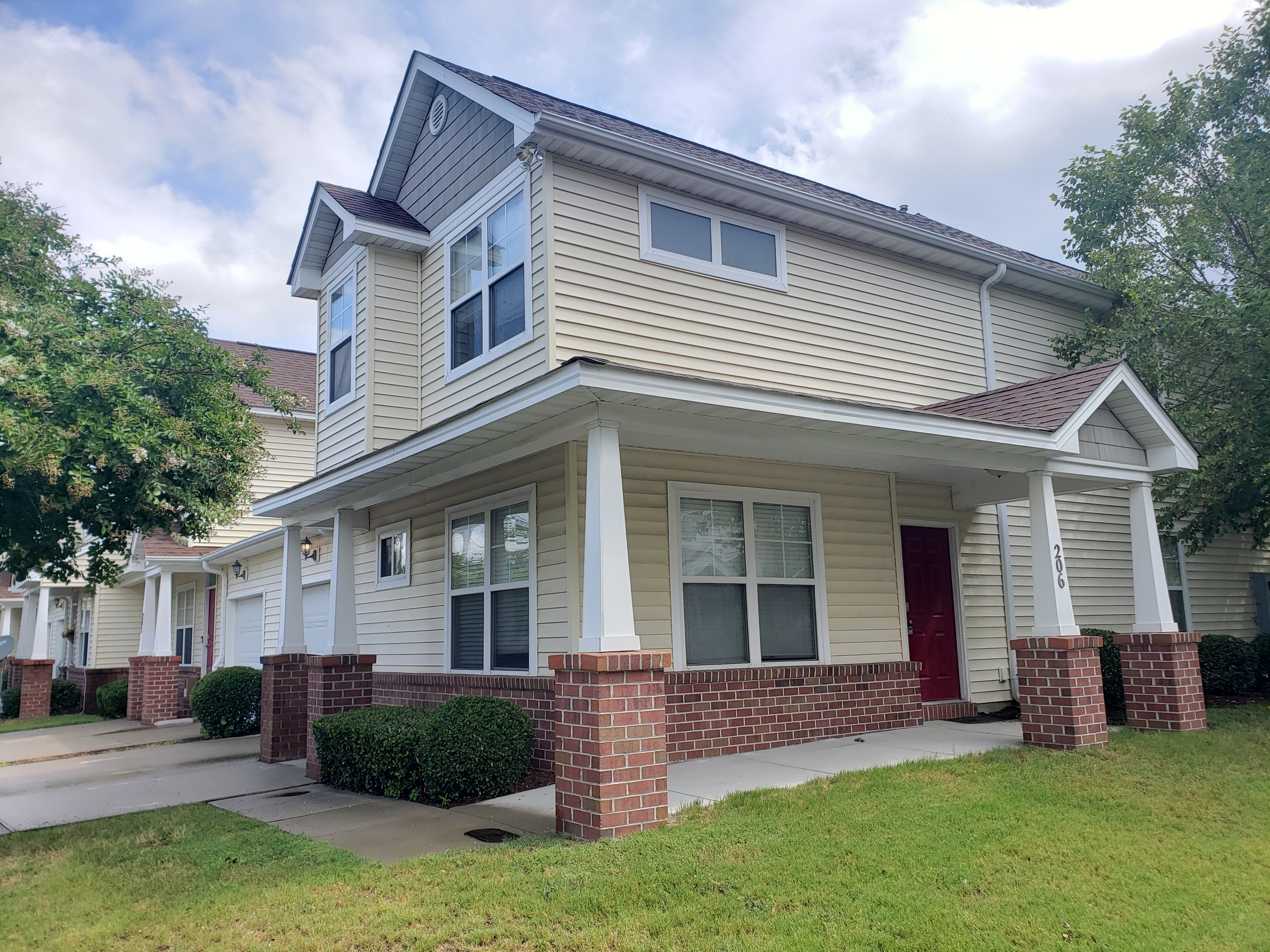 851 Norview Avenue #206